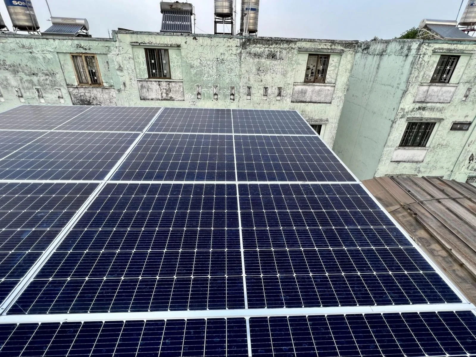 Lắp điện mặt trời tại thành phố Từ Sơn, tỉnh Bắc Ninh.